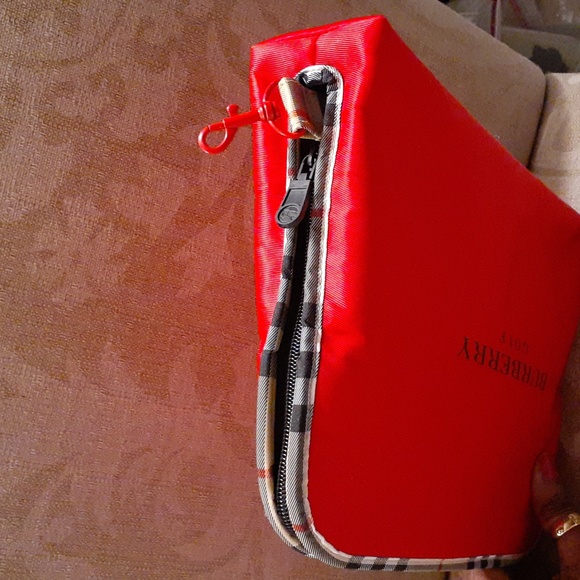 BURBERRY GOLF NWT ACCESSORY BAG AUTHENTIC - Picture 4 of 16